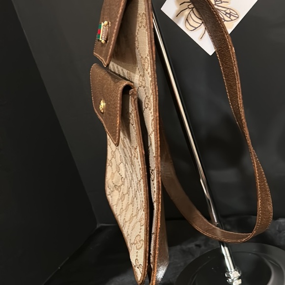 Gucci RARE Vintage Messenger Bag W/ Wallet Bundle. 
EUC No CALL OUTS! Beautiful! - Picture 6 of 16